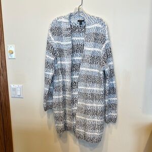 “Tribal” Gray and White Chunky Heavy Knit Cardigan Sweater- new, never worn